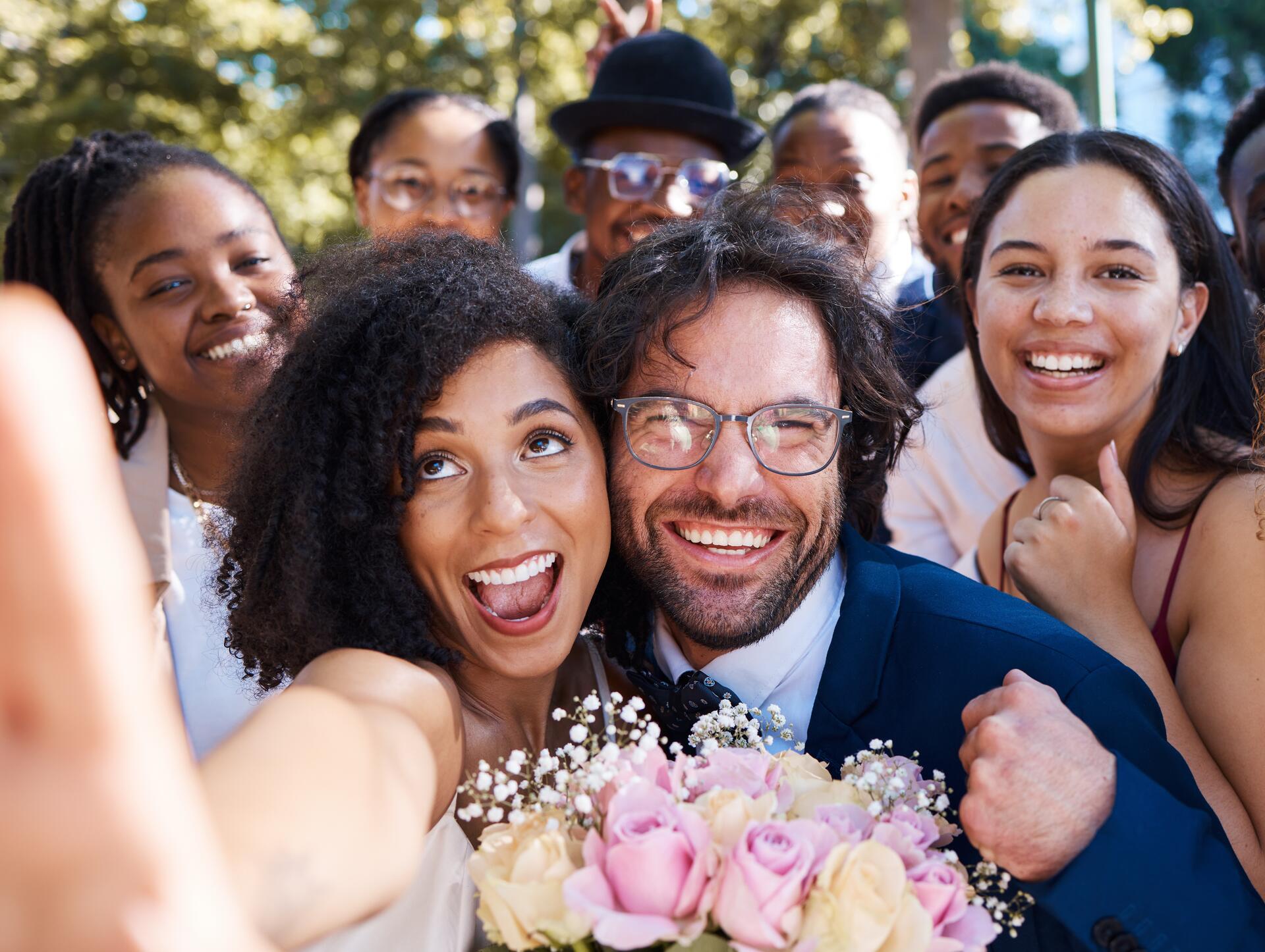 Bus mieten Hochzeit Kosten Tipps