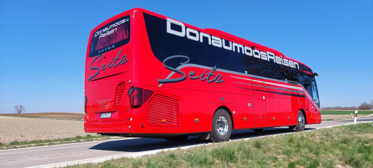Setra S 515 HD ND 91 Heckansicht roter Fernreisebus Donaumoos Reisen